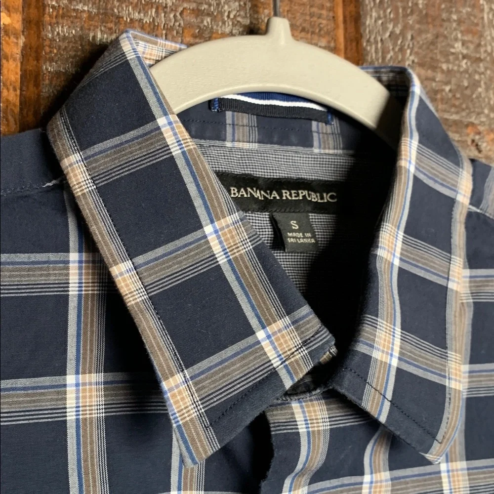 Banana Republic mens button up shirt size small navy preppy business casual